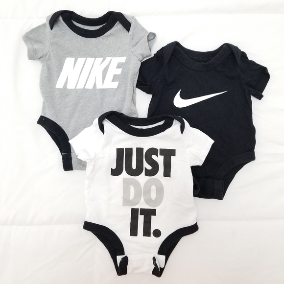 Nike Other - ❗SALE Bundle Newborn Nike Onesies